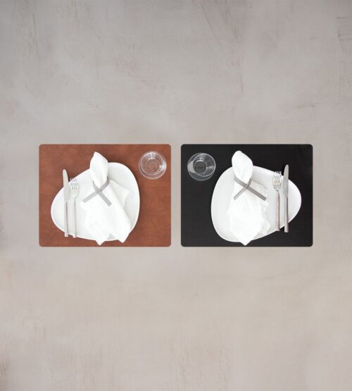 Lind DNA Table Mat Square L Double Bull Black/cognack