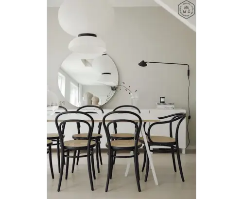 Watt & Veke Vägglampa Kelly lång Svart