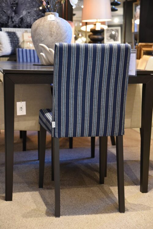 Edge Stol Hel Rygg, Edge Black Fast Klädsel Bungalow Stripe-Indigo Prisklass 3