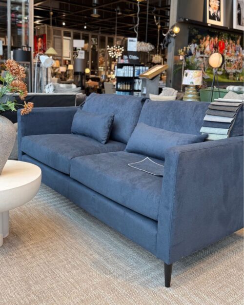 Englesson Wave 2,5-Sits Soffa Fast klädsel Pg1 Regain Indigo 90 Träben Dark Oak